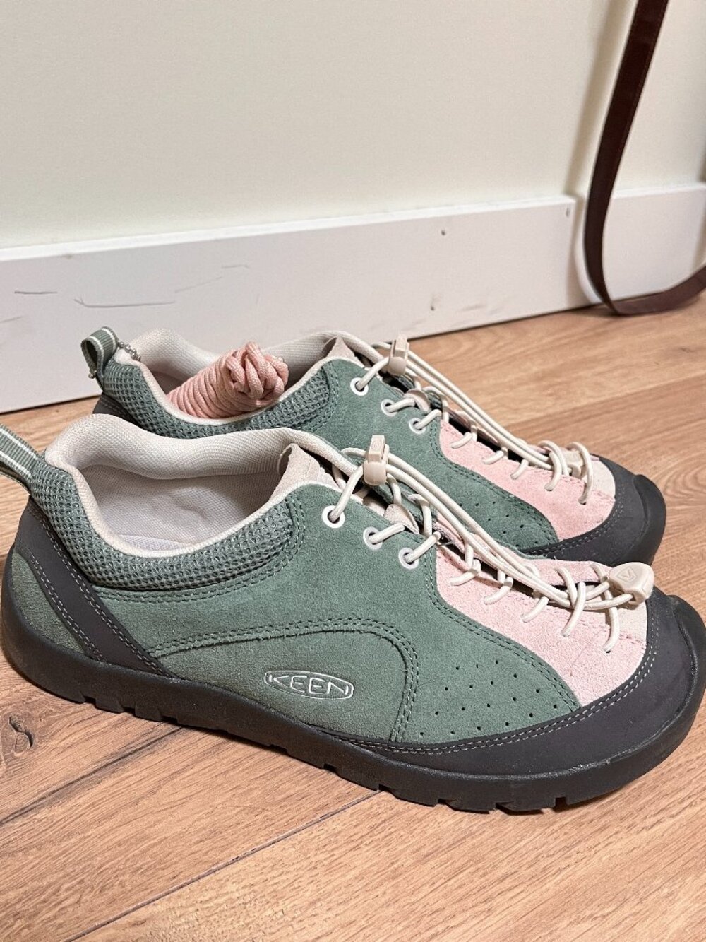 Keens Women's Jasper Rock Sneakers